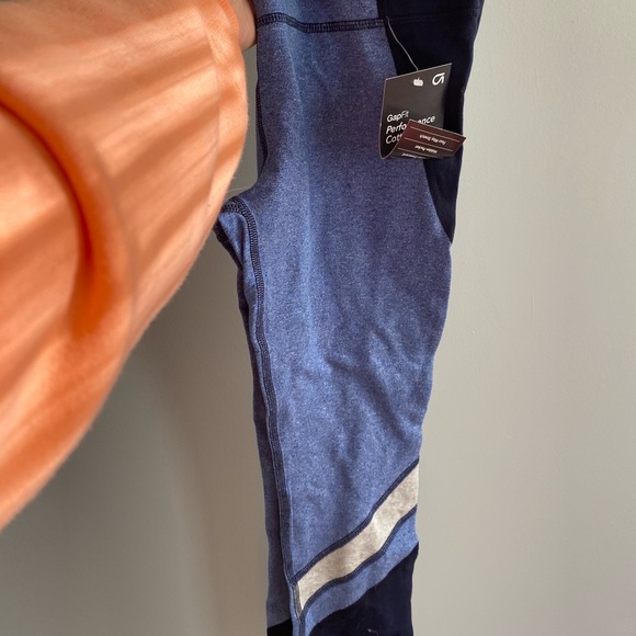 NWT gap leggings - Picture 6 of 10